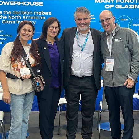 NGA staff and visitors at glasstec 2024