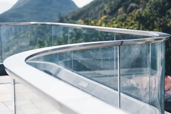 Specialized Glass & Metal Railing